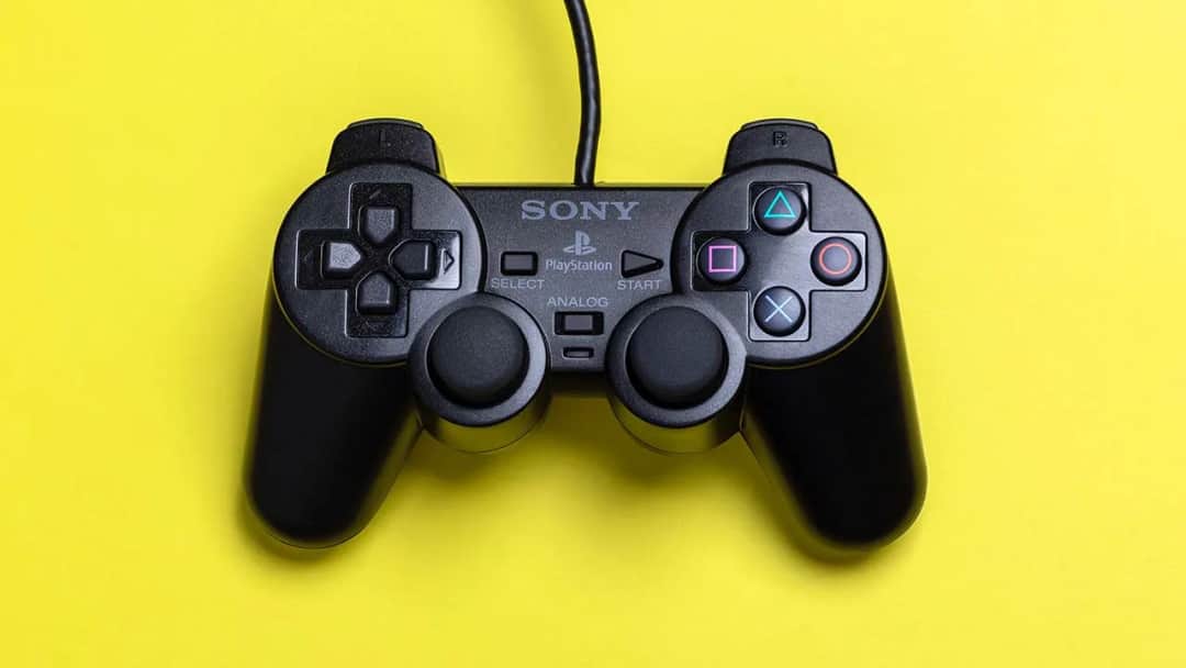 Jak podłączyć pada od PS3 do telefonu bez kabla – proste sposoby i ograniczenia