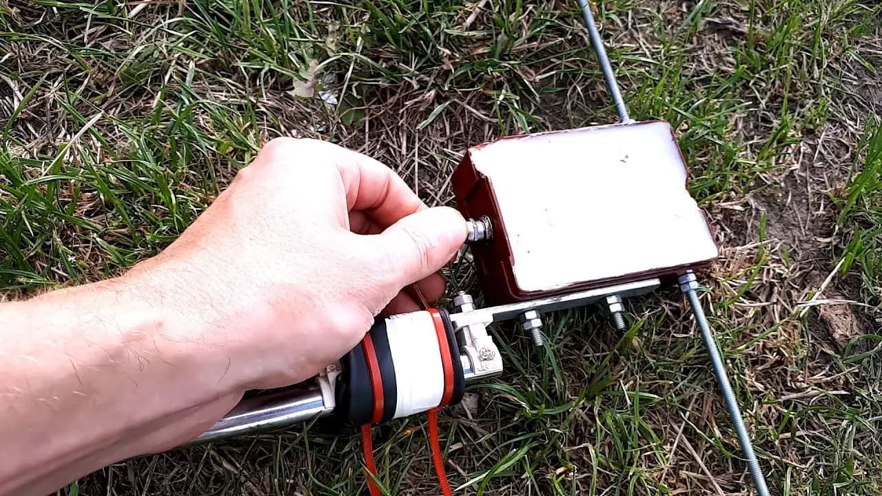 Jak zrobić antenę radiową FM - proste kroki do lepszego odbioru