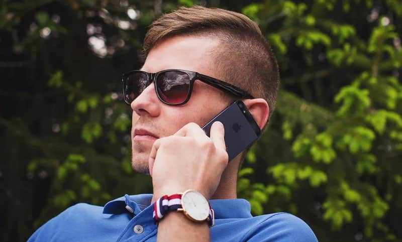 690 jaka to sieć? Zaskakujące koszty połączeń z tym numerem