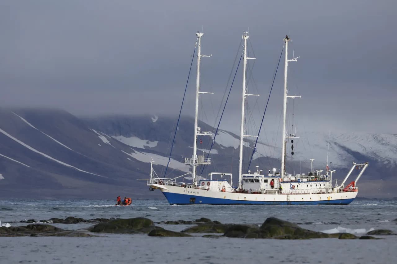 Czy na promie jest zasięg? Sprawdź, co musisz wiedzieć o łączności