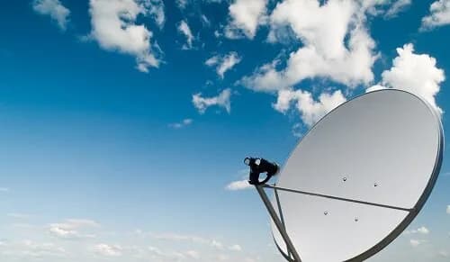 Najlepsza antena satelitarna do 4K – uniknij słabego sygnału i zakupu